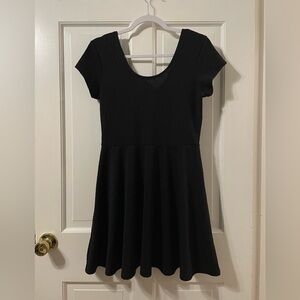 Elegant Black Short Sleeve Dress